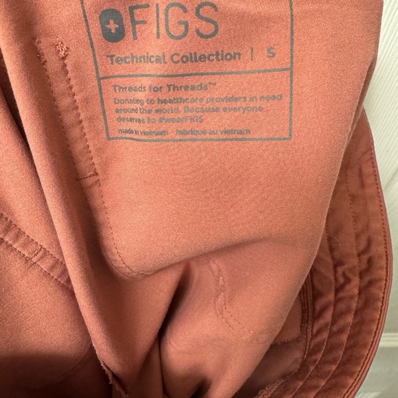 Figs MAUVE Jogger Set - Small - Picture 3 of 3